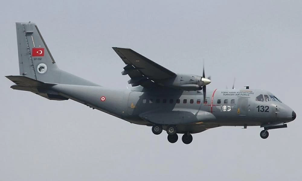 Ψάχνει τα ελληνικά υποβρύχια στο Αιγαίο η Τουρκία: Πυκνές οι πτήσεις των CN-235